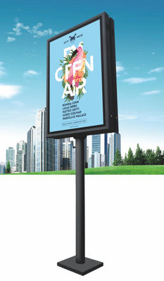 폴란드에 ​​의하여 거치되는 LED 디지털 방식으로 Signage 전시 철 Cabint LED 디지털 표시 장치 스크린